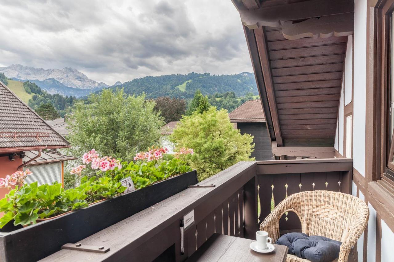 Fewo Im Blauen Haus Dg Garmisch-Partenkirchen Exteriör bild